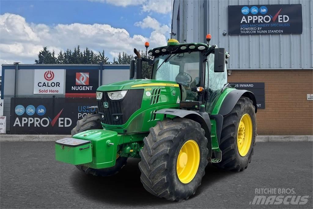 John Deere 6215R الجرارات