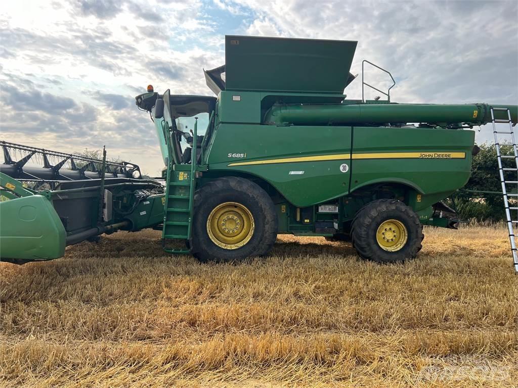John Deere S685I حصادات