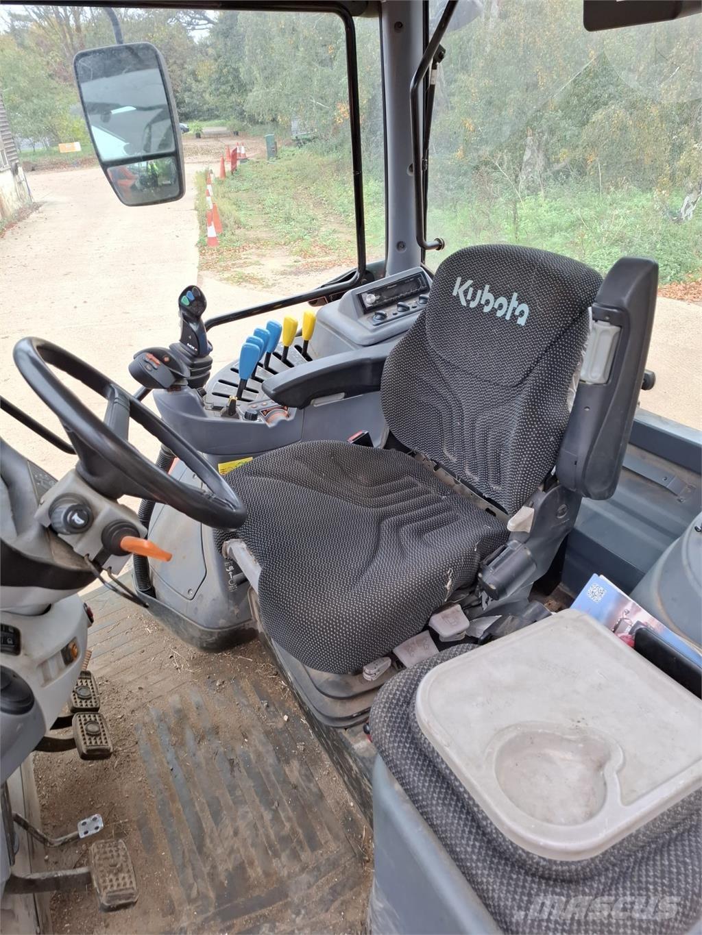 Kubota M7-152 الجرارات