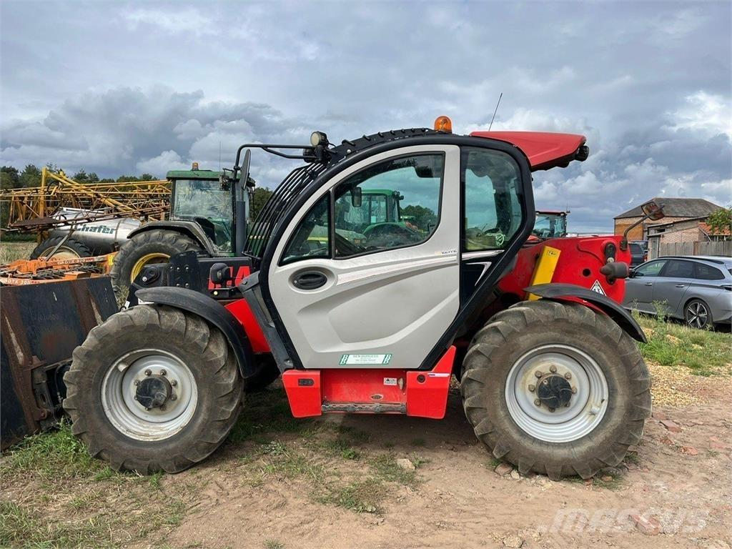 Manitou 741 V+ معدات مناولة لأغراض الزراعة
