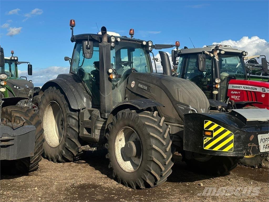 Valtra T234D الجرارات