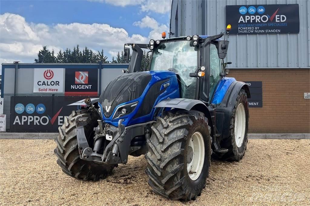 Valtra T234D الجرارات