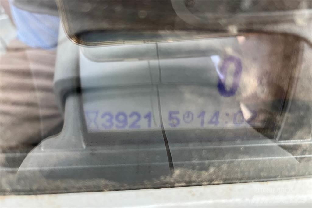 Valtra T234D الجرارات