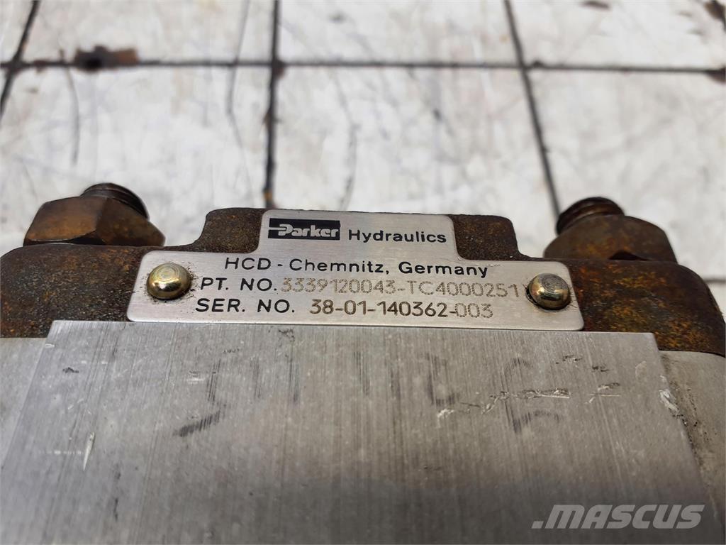  CT2 Dual gear pump أجزاء ومعدات رافعات