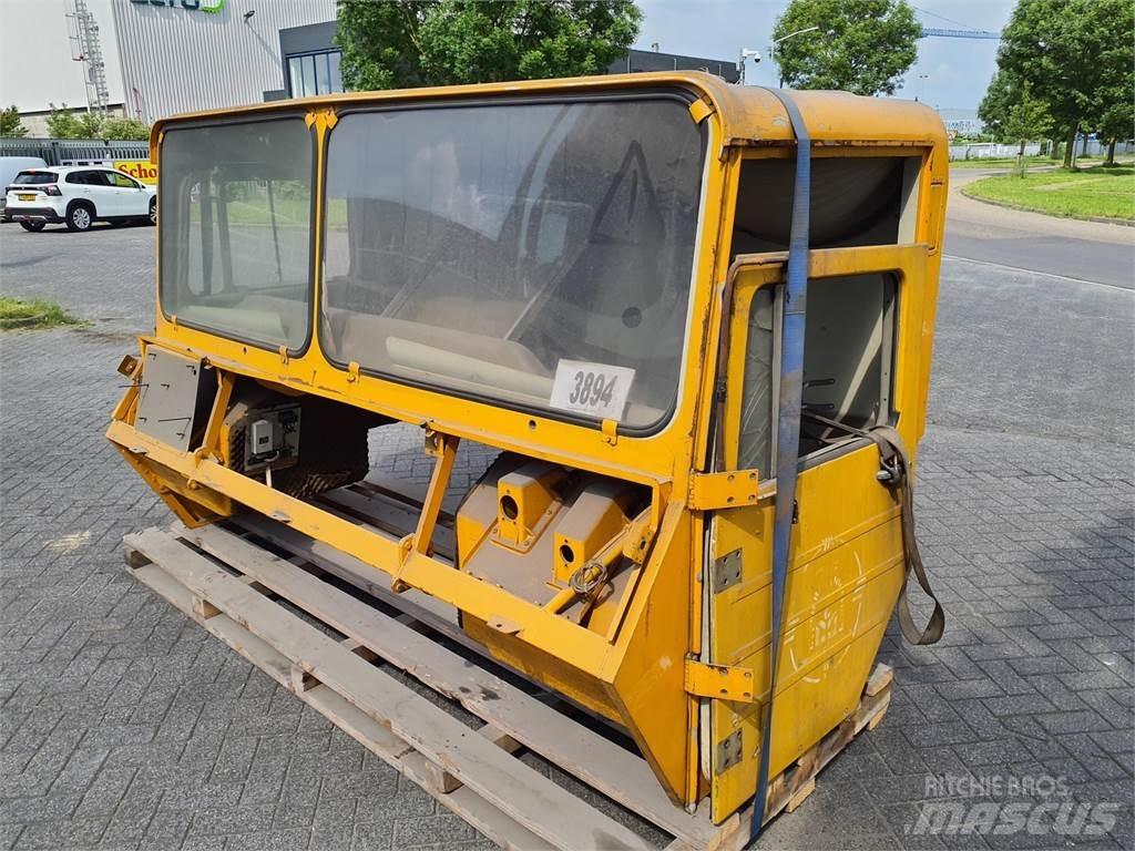 Faun KF lower cabin كابينة والداخلية