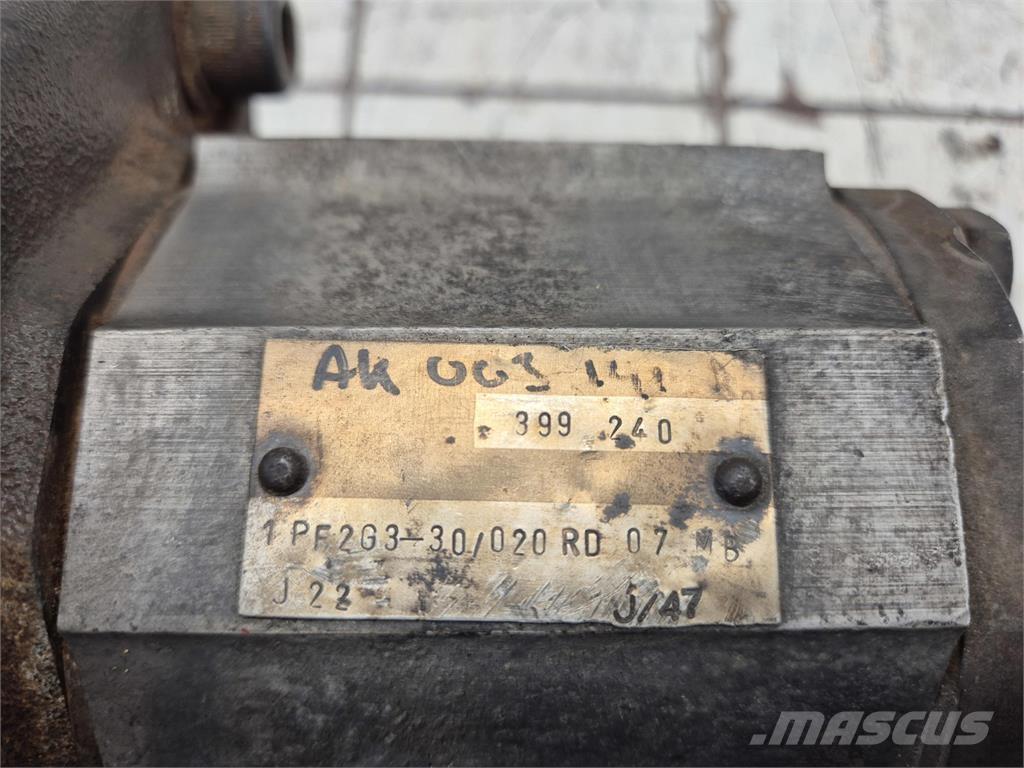  Gear pump أجزاء ومعدات رافعات