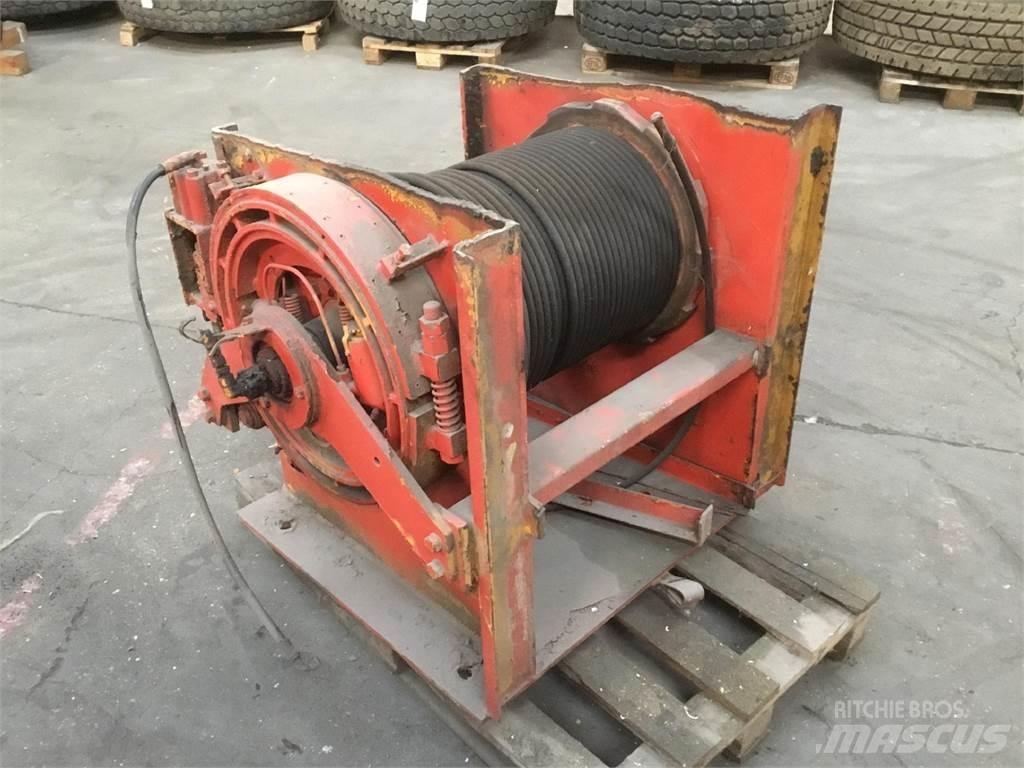 Kato NK 350 winch أجزاء ومعدات رافعات