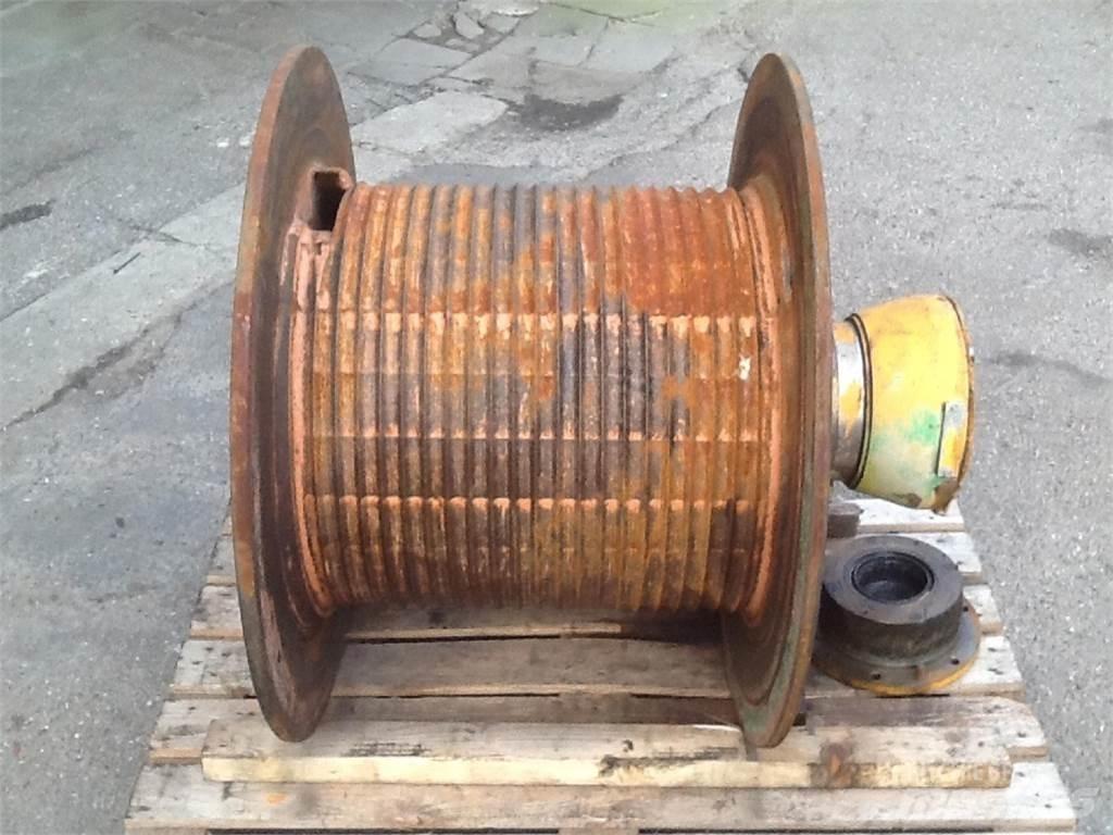 Krupp KMK 5100 winch أجزاء ومعدات رافعات