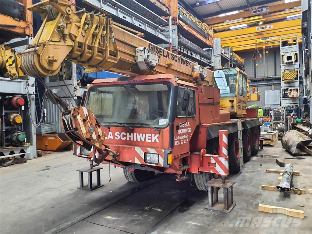 Liebherr LTM 1050 رافعات صالحة لكل أنواع الطرق