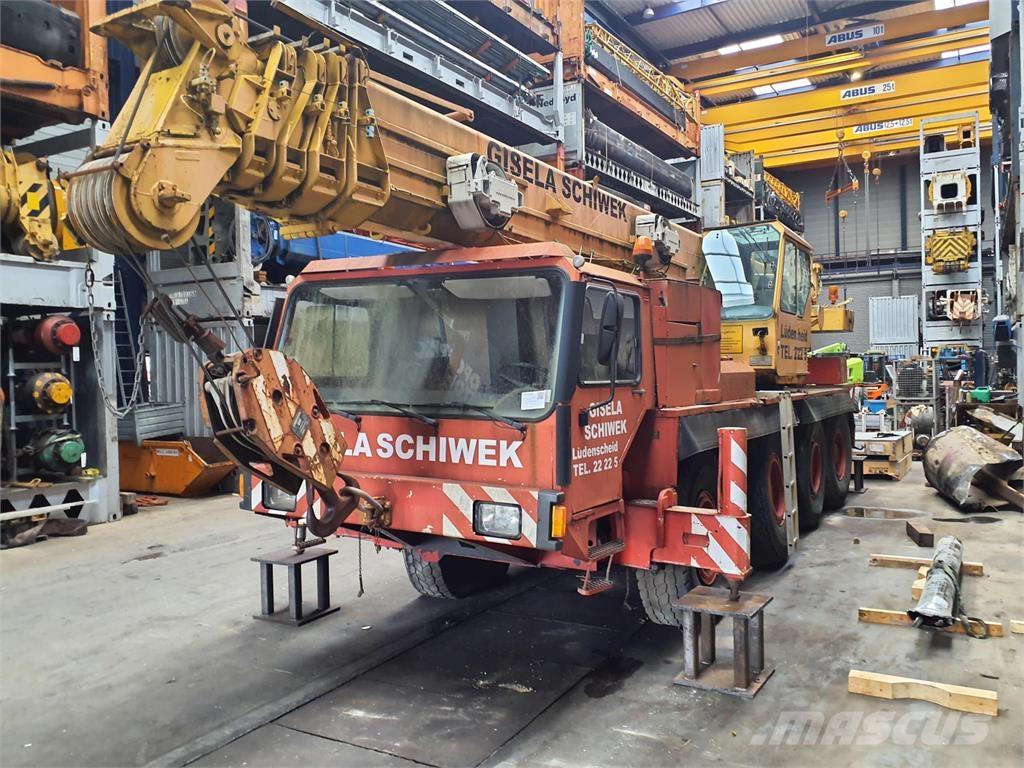 Liebherr LTM 1050 رافعات صالحة لكل أنواع الطرق