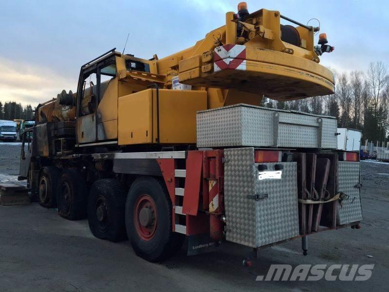 Liebherr LTM 1060-2 رافعات صالحة لكل أنواع الطرق
