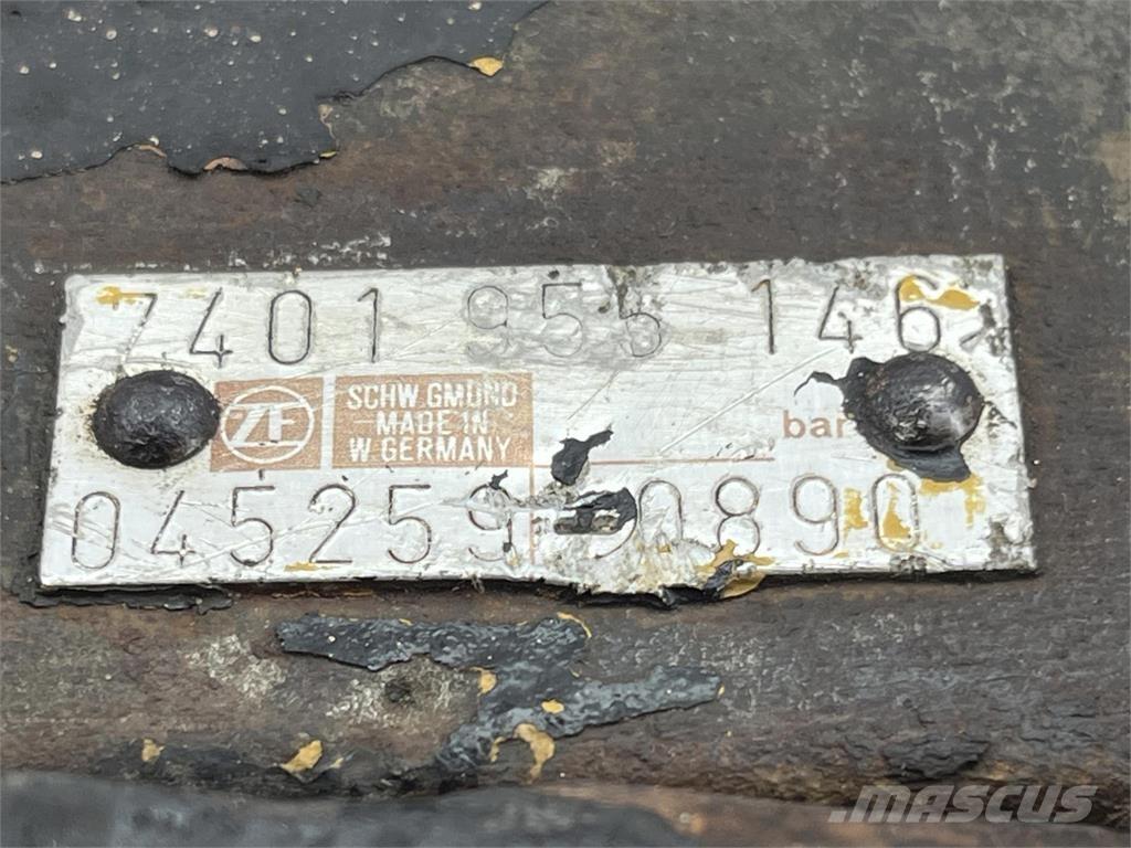  Steering box أجزاء ومعدات رافعات