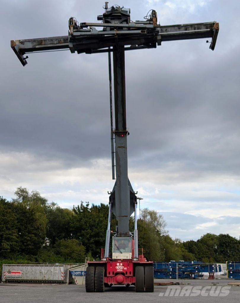 CVS Ferrari F377.5 PB رافعات حاويات