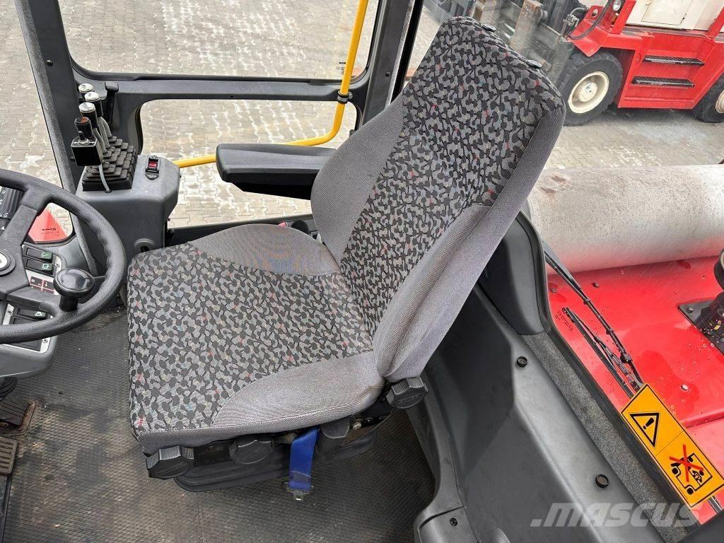 Kalmar DCD250-12LB شاحنات الديزل