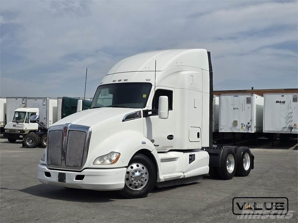 Kenworth T680 وحدات الجر