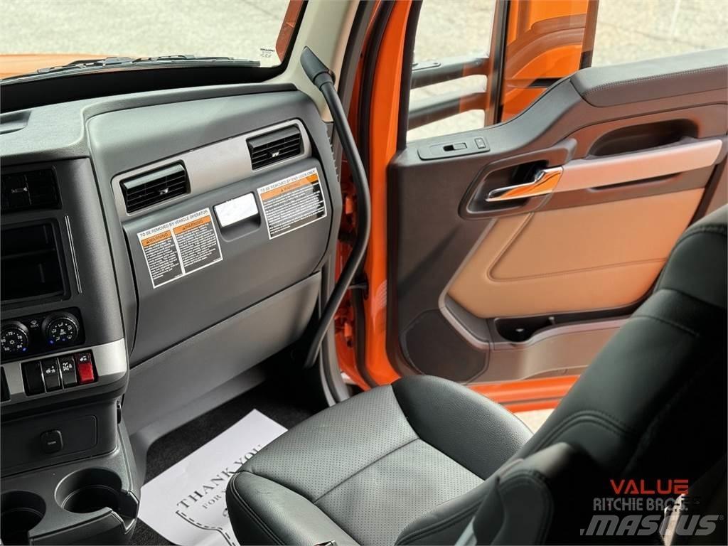 Kenworth T680 وحدات الجر