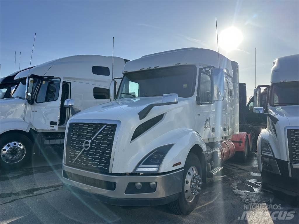 Volvo VNL740 وحدات الجر