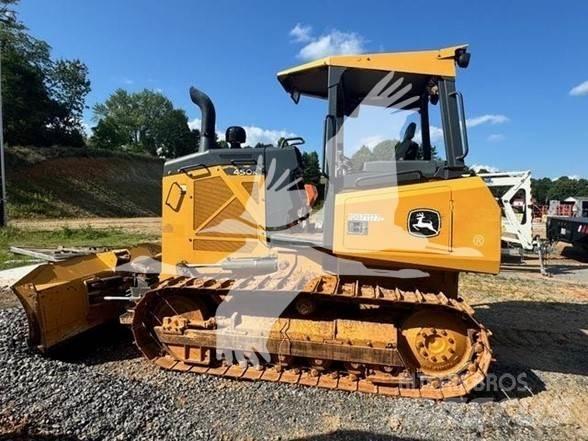 John Deere 450K بلدوزرات مجنزرة
