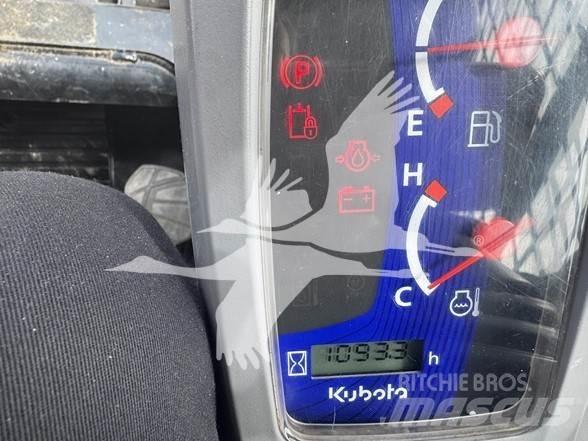 Kubota SVL65-2 لوادر انزلاقية التوجيه