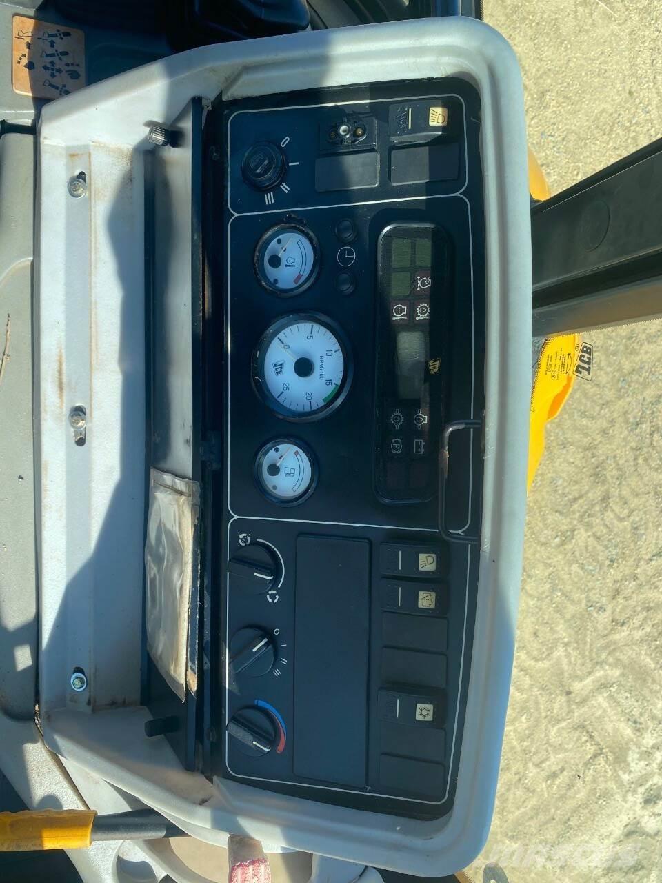 JCB 215E أخرى