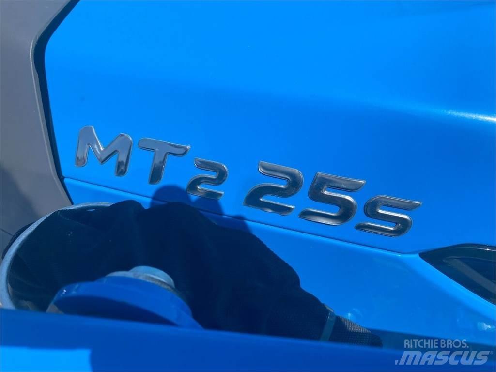 LS MT225S أخرى