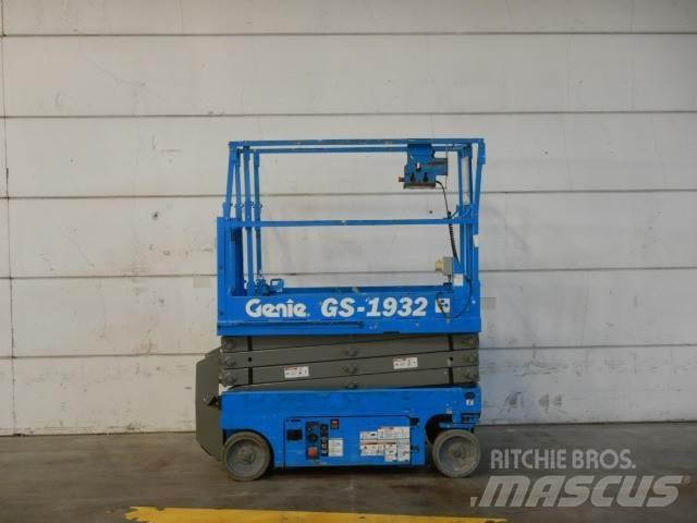 Genie GS1932 رافعات مقصية الشكل