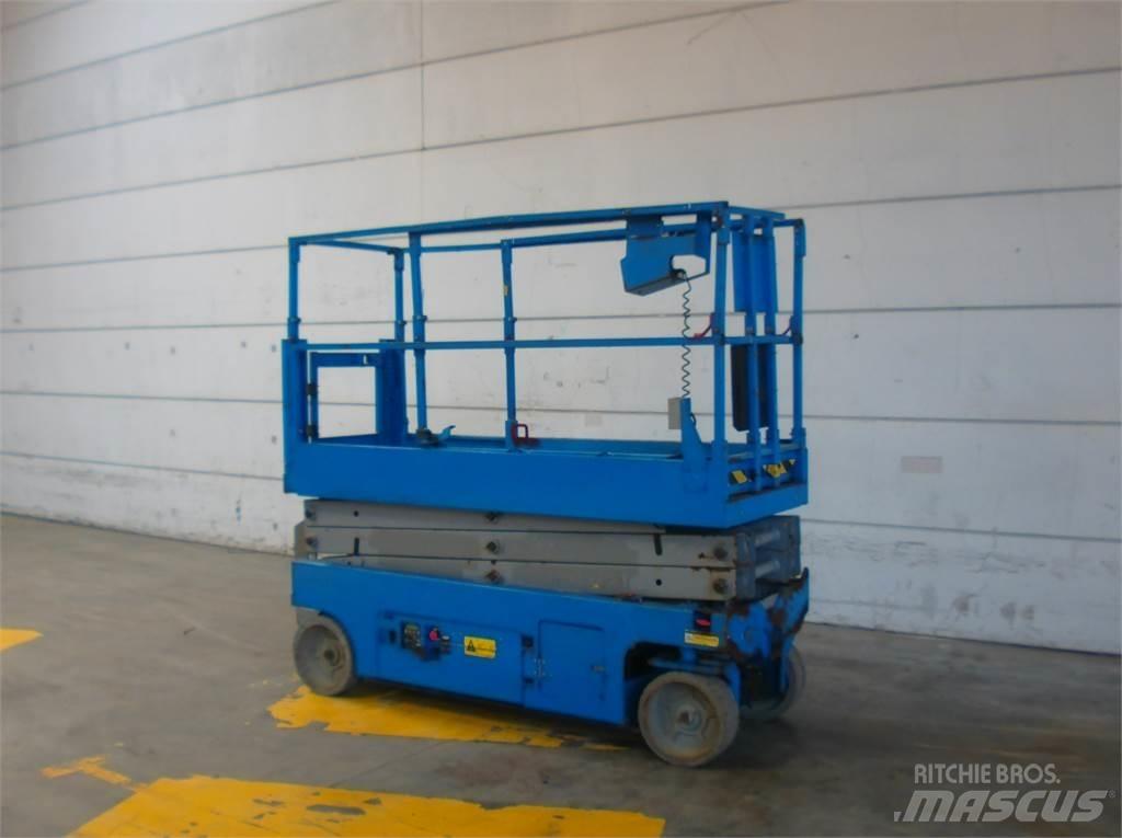 Genie GS2032 رافعات مقصية الشكل