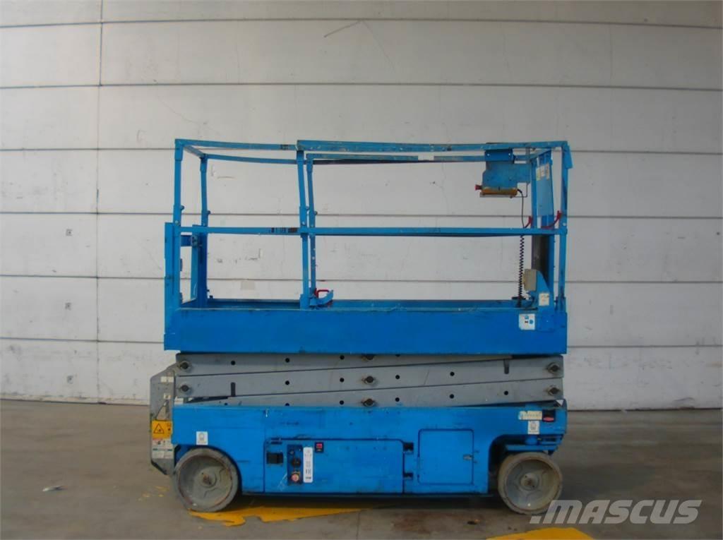 Genie GS2032 رافعات مقصية الشكل