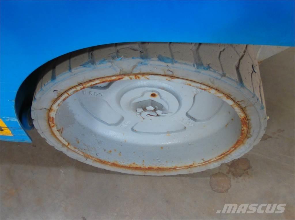 Genie GS2032 رافعات مقصية الشكل