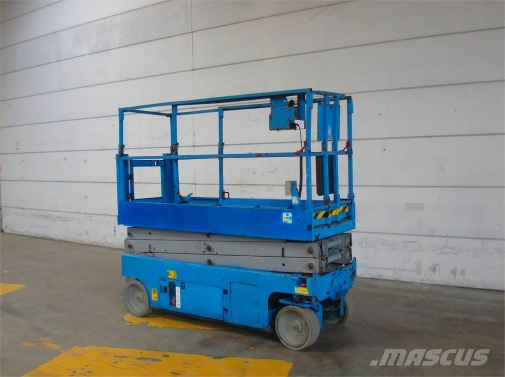 Genie GS2032 رافعات مقصية الشكل