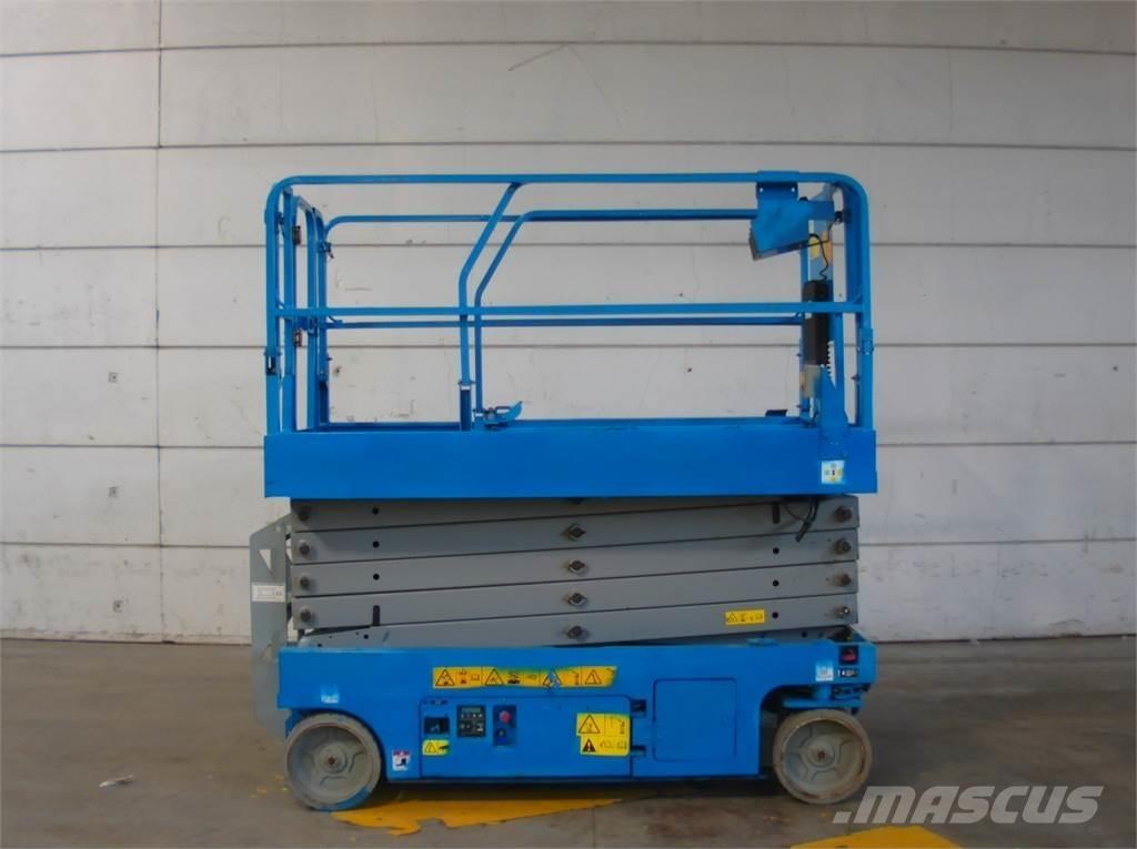 Genie GS3246 رافعات مقصية الشكل
