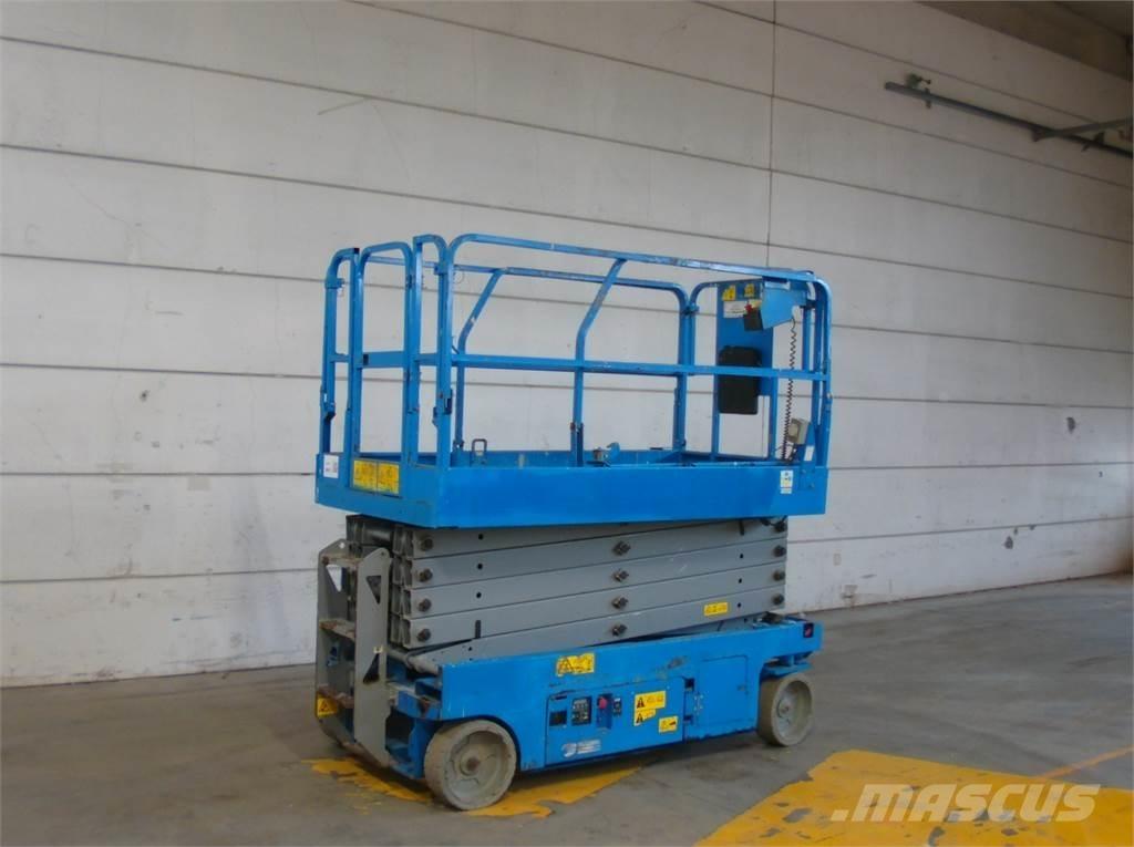 Genie GS3246 رافعات مقصية الشكل