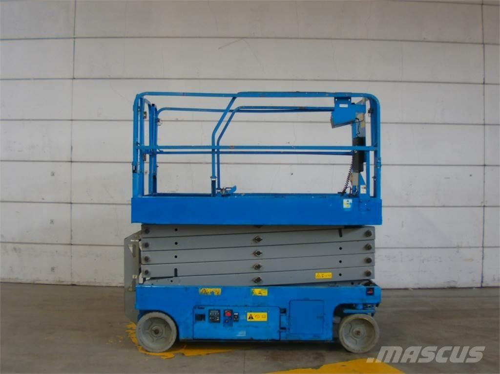 Genie GS3246 رافعات مقصية الشكل