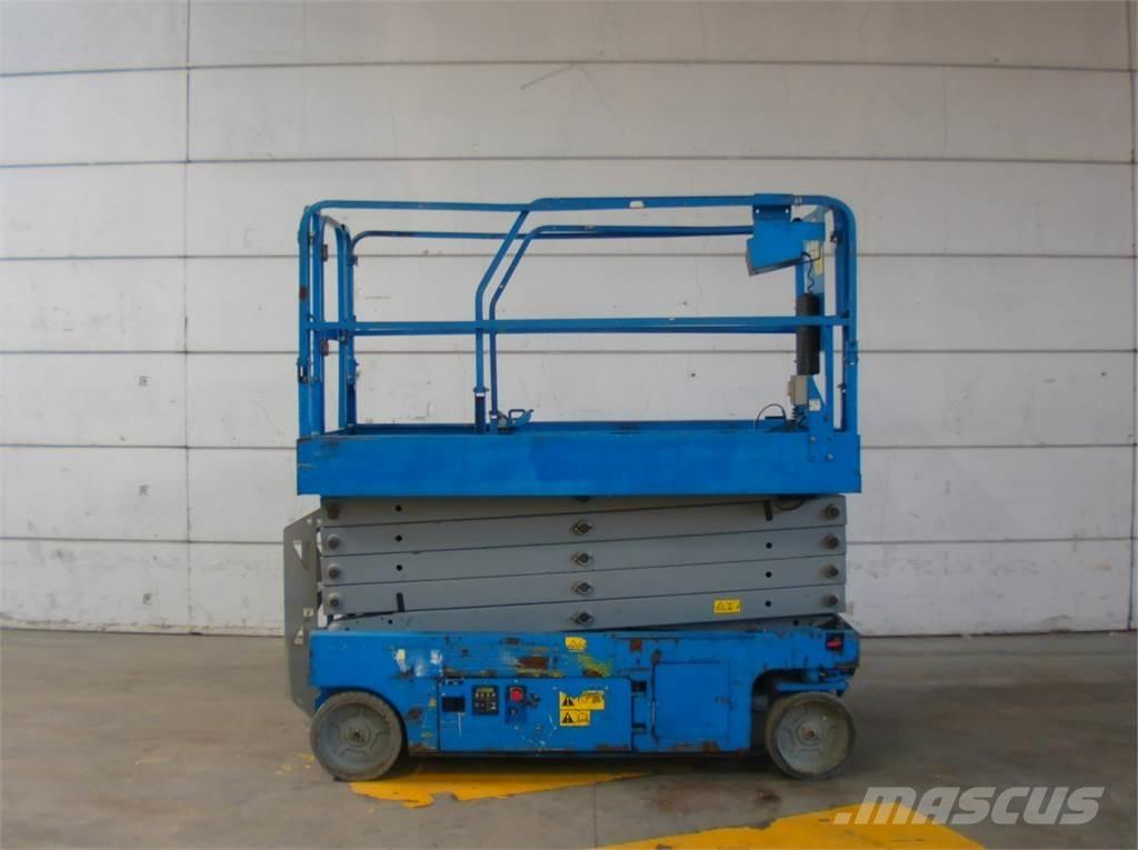 Genie GS3246 رافعات مقصية الشكل