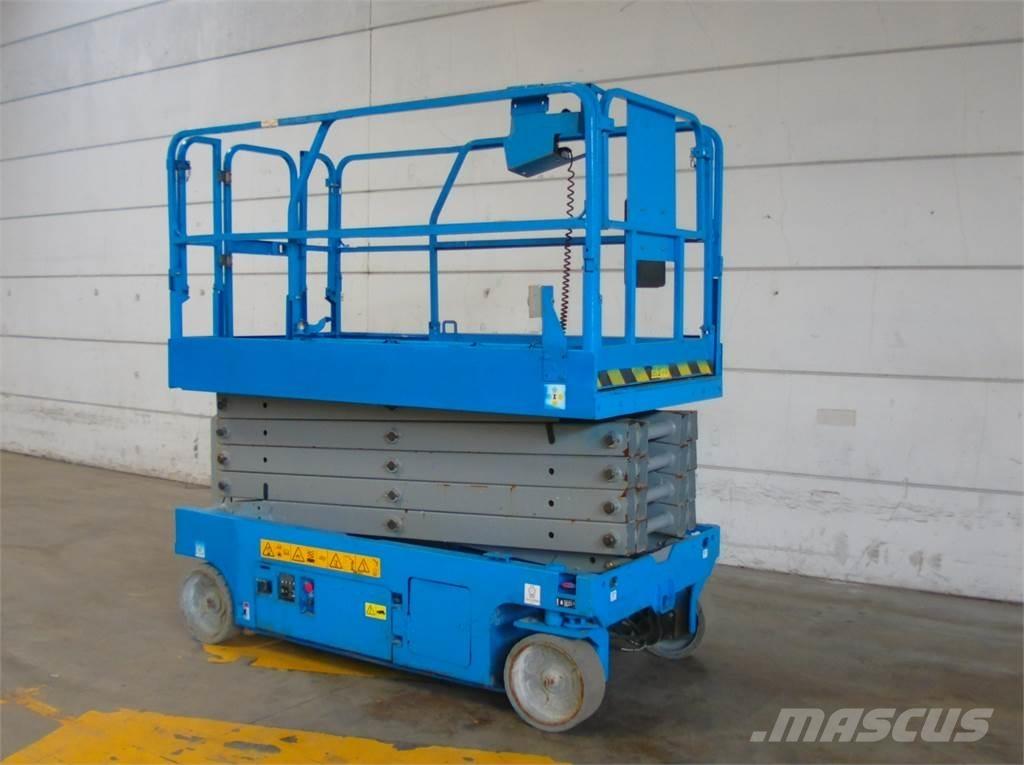 Genie GS3246 رافعات مقصية الشكل
