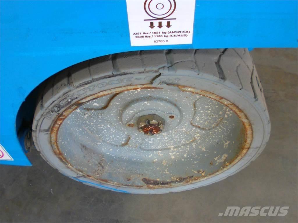 Genie GS3246 رافعات مقصية الشكل