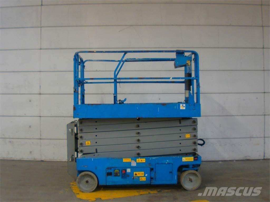 Genie GS4047 رافعات مقصية الشكل