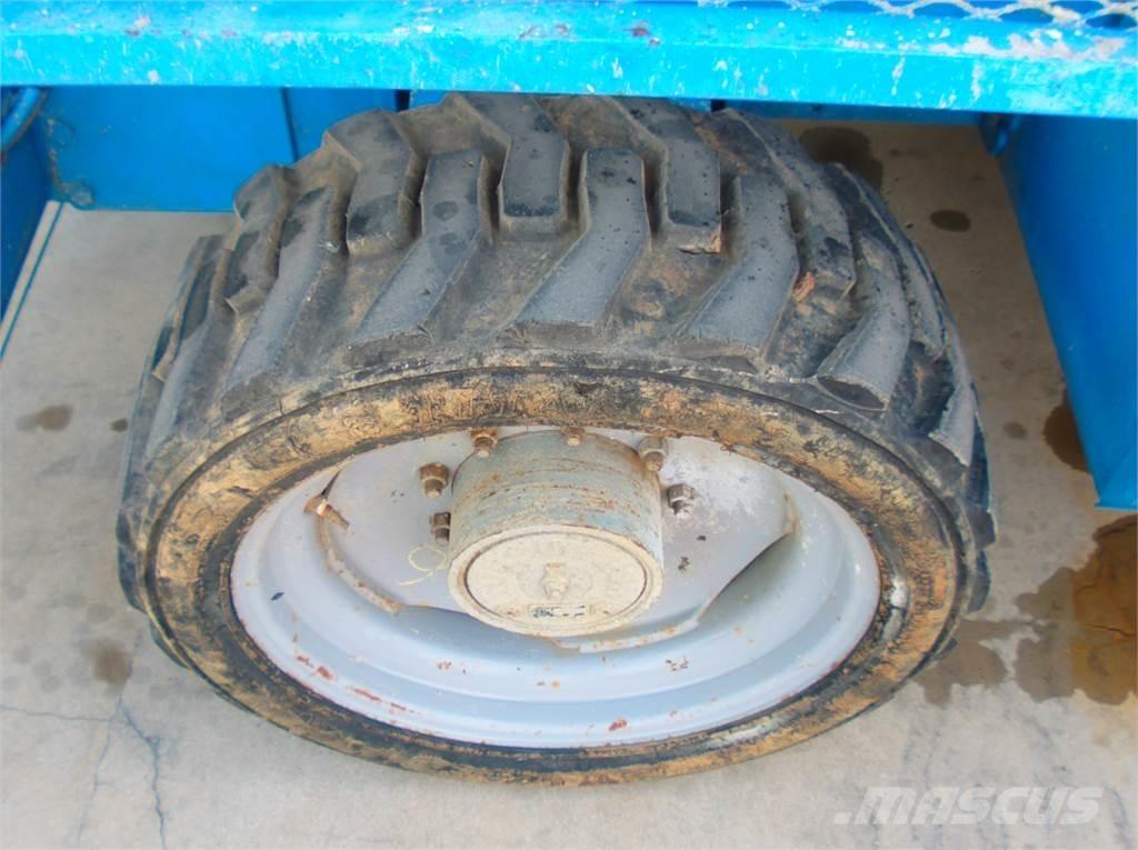 Genie GS4390RT رافعات مقصية الشكل
