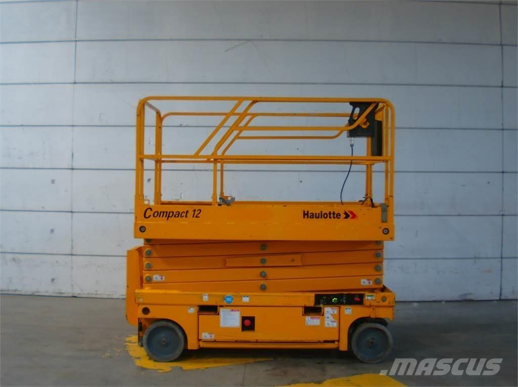 Haulotte Compact 12 رافعات مقصية الشكل