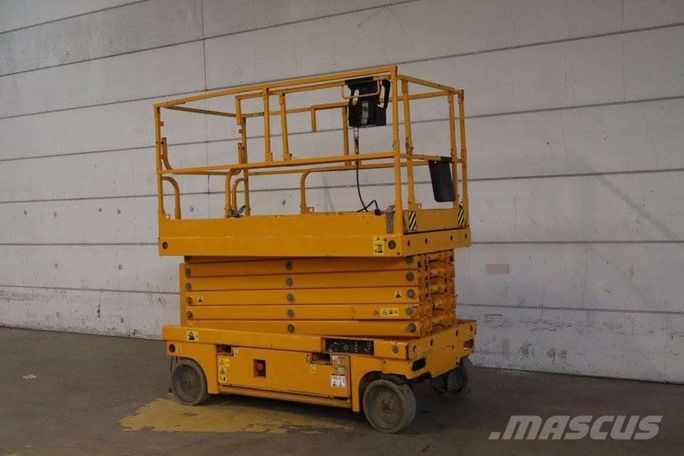 Haulotte Compact 14 رافعات مقصية الشكل