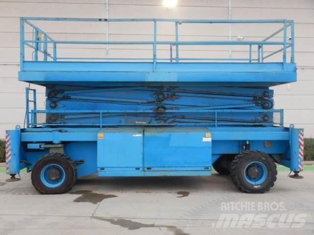 Holland Lift M250DL27 رافعات مقصية الشكل