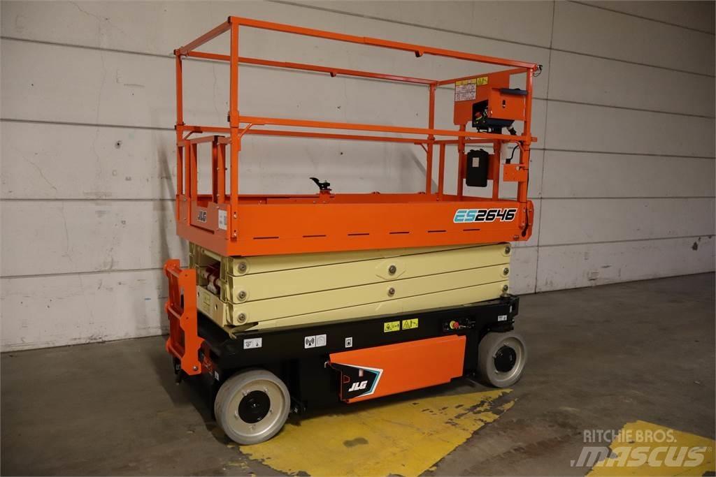 JLG 2646ES رافعات مقصية الشكل