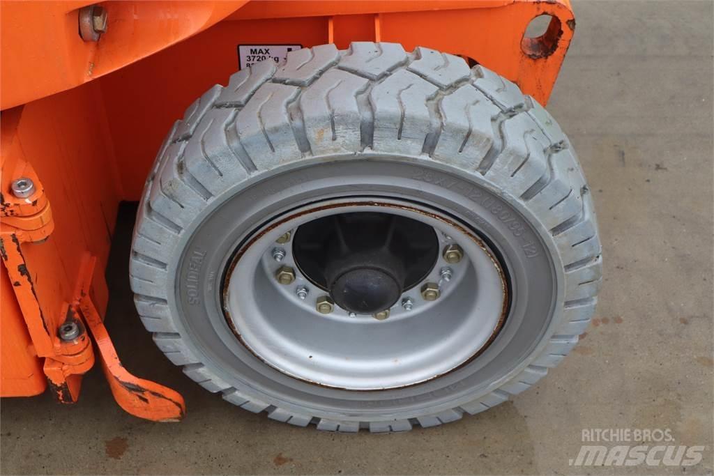 JLG E300AJP رافعات سلة مفصلية