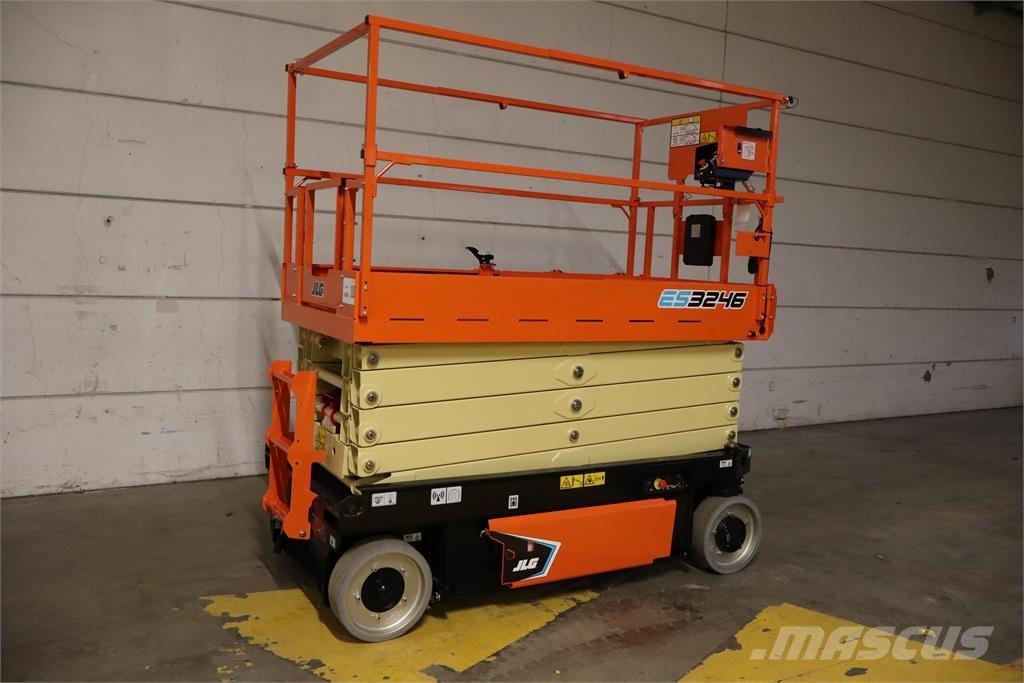 JLG ES3246 رافعات مقصية الشكل