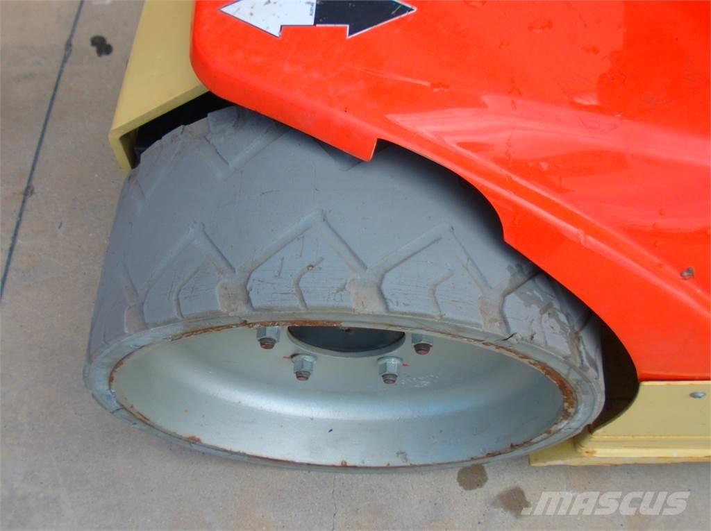 JLG Toucan 12E+ رافعات السارية الرأسية