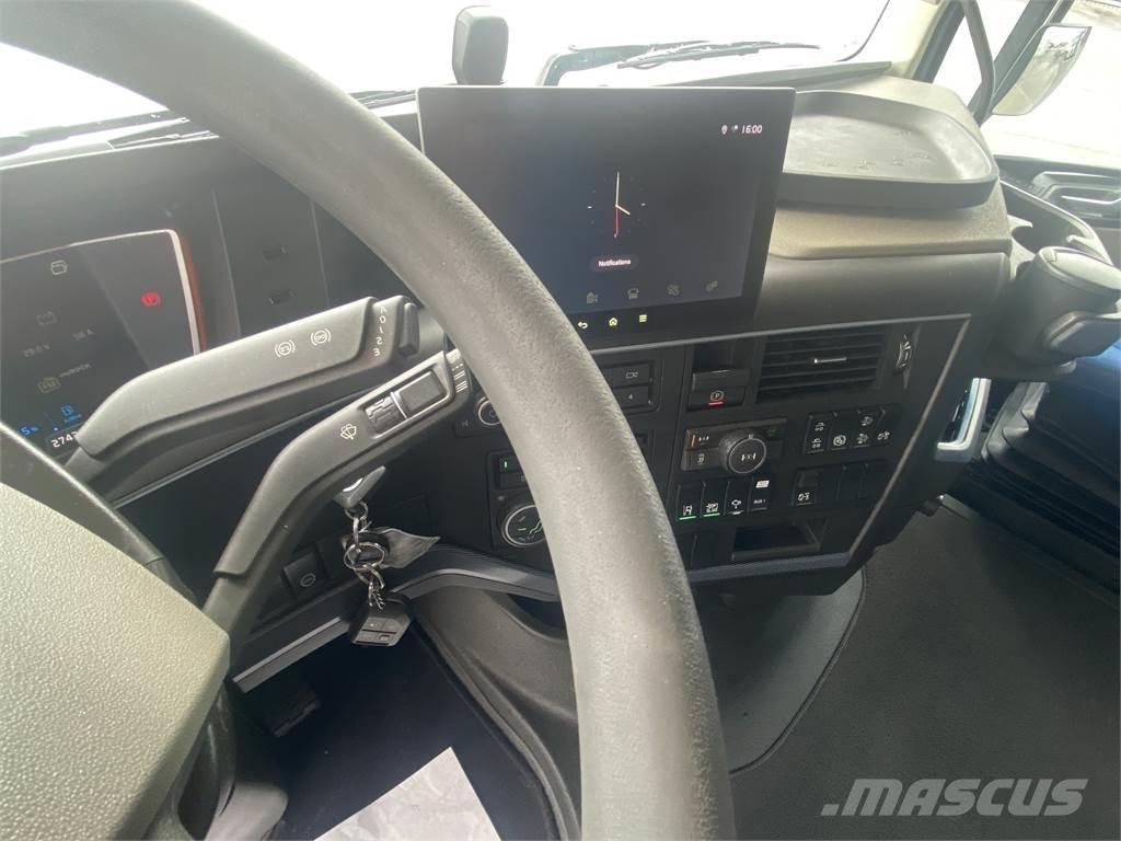 Volvo FH 500 6x4 وحدات الجر