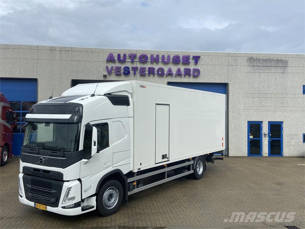 Volvo FM 330 4X2 شاحنات أخرى