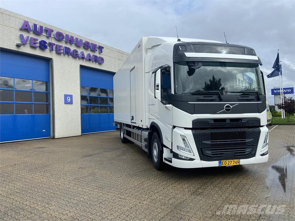 Volvo FM 330 4X2 شاحنات أخرى