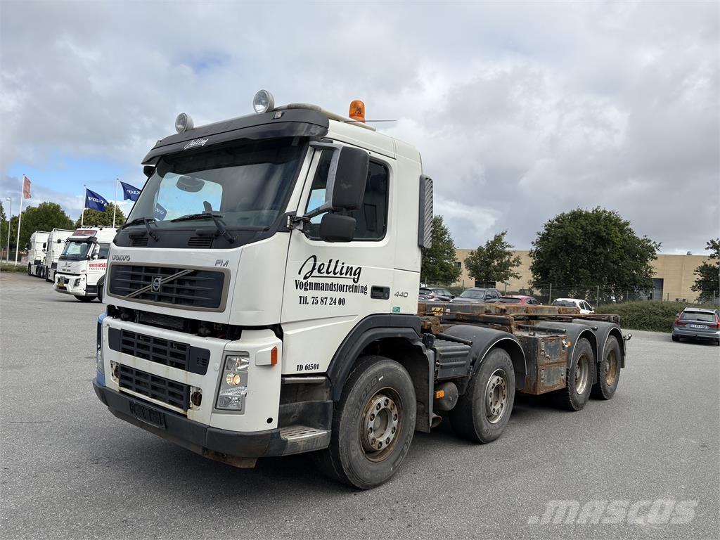 Volvo FM440 شاحنات قابلة للفك