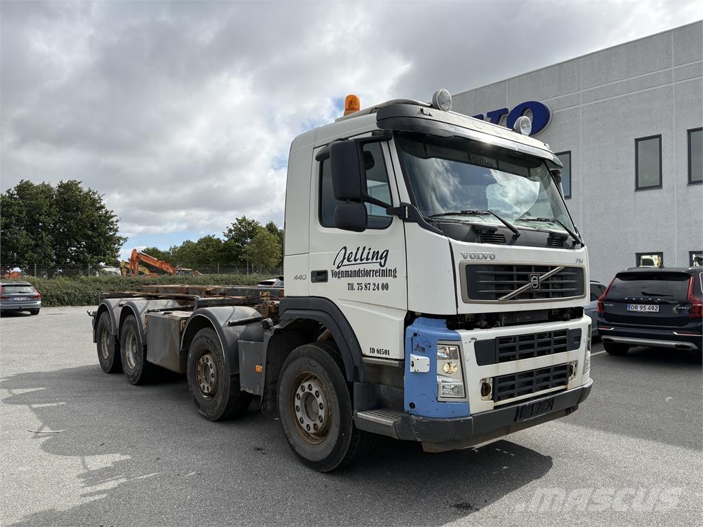 Volvo FM440 شاحنات قابلة للفك